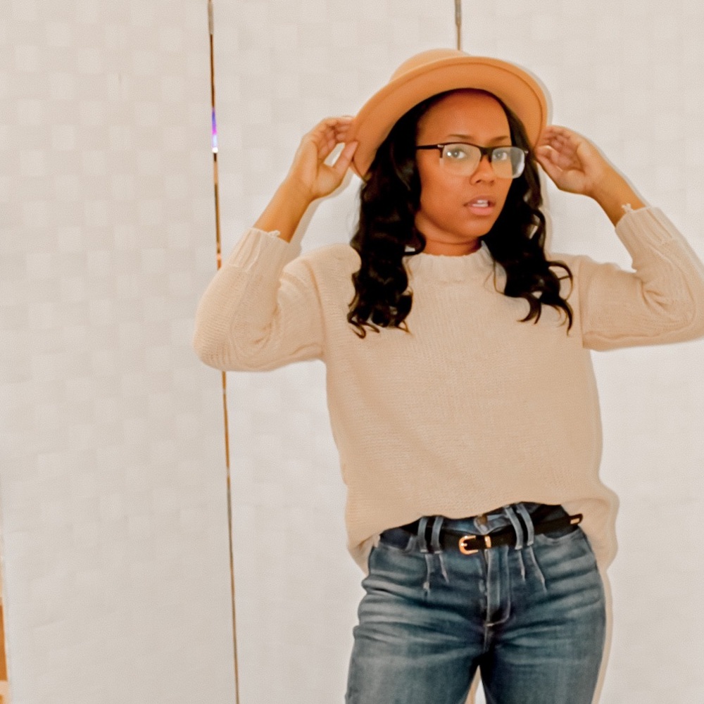 Back lace up sweater